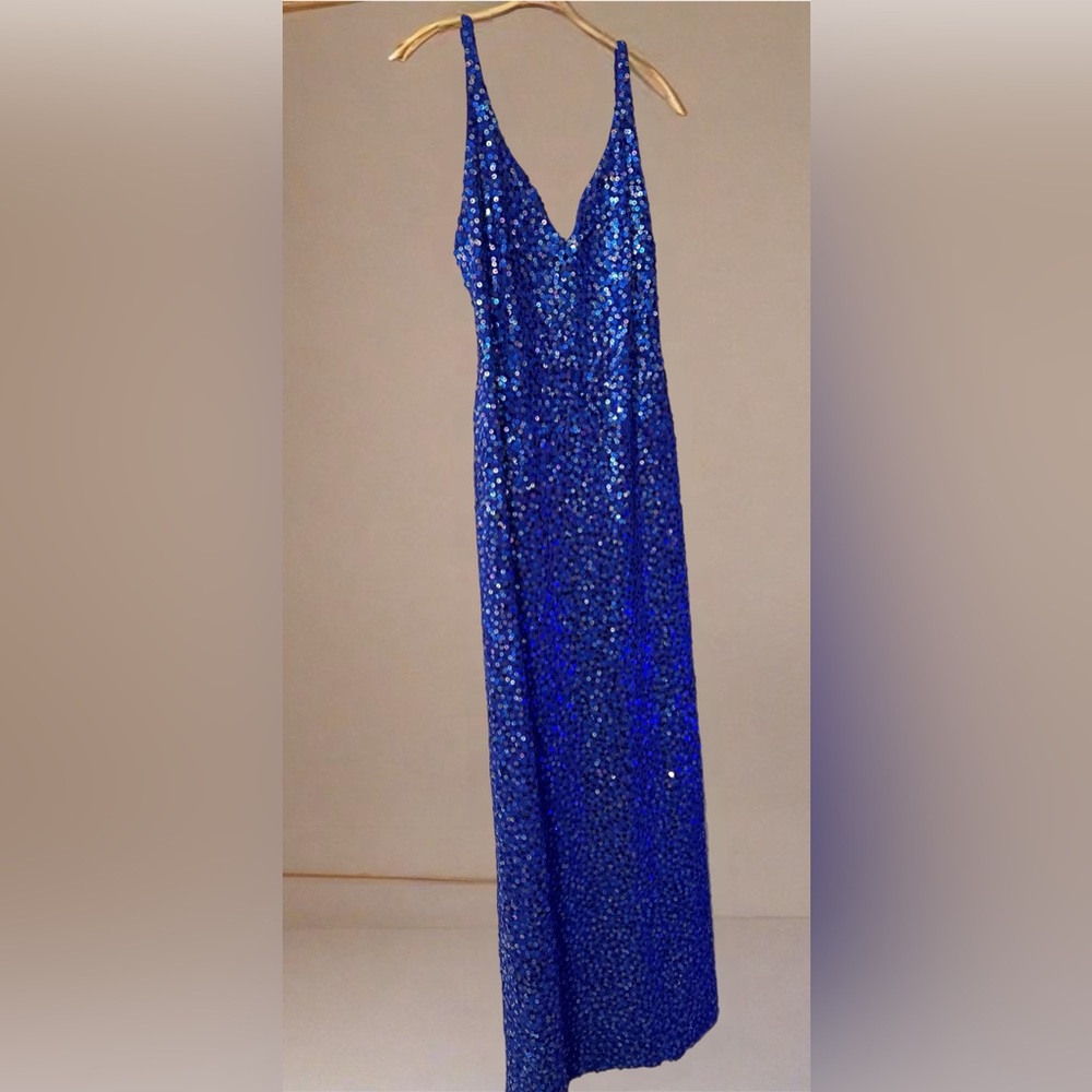 #84 Blue sequins evening dress